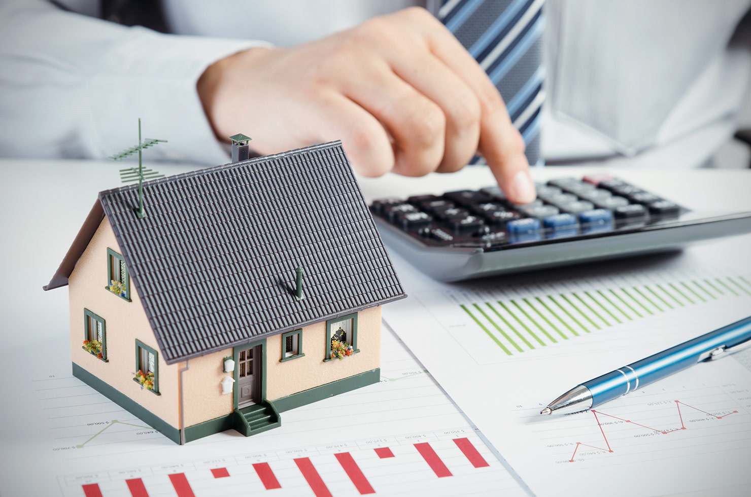 Inflacja a budowa domu – czy wzięcie kredytu ma sens?